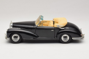 Mercedes 300S Schwarz Maisto 1:18 52116-P1 Metall — Bild 4 von 8