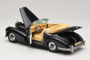 Mercedes 300S Schwarz Maisto 1:18 52116-P1 Metall — Bild 5 von 8