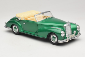 Mercedes 300S Cabriolet Green Metallic Maisto 1:18 52116 Metall — Bild 5 von 7