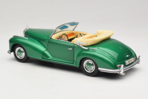 Mercedes 300S Cabriolet Green Metallic Maisto 1:18 52116 Metall — Bild 6 von 7