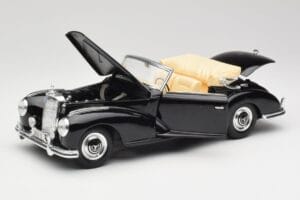 Mercedes 300SC W188 Obsidian Schwarz Maisto 1:18 806B Metall — Bild 2 von 8