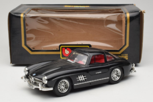 Mercedes 300SL Schwarz Bburago 1:18 3015-M3 Metall — Bild 8 von 8