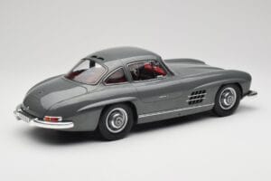 Mercedes 300SL W198 Gullwing Graphite Grey Norev 1:12 123852 Metall — Bild 2 von 6