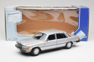 Mercedes 450 SEL 6.9 W116 Silber Revell 1:18 8955 Metall — Bild 8 von 8