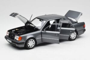 Mercedes 500 E W124 Pearl Grau Norev 1:18 183946 Metall — Bild 2 von 8