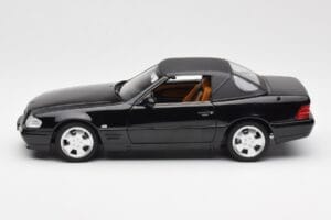 Mercedes SL 500 R129 Schwarz Norev 1:18 183750 Metall — Bild 6 von 10