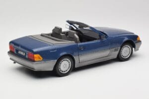Mercedes SL 500 R129 Nautic Blue Metallic Revell 1:18 8081 Metall — Bild 3 von 8