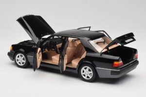 Mercedes 500E W124 Schwarz Limitierte Auflage Norev 1:18 183949 Metall — Bild 5 von 12