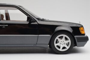Mercedes 500E W124 Schwarz Limitierte Auflage Norev 1:18 183949 Metall — Bild 8 von 12