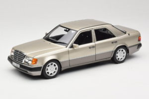 Mercedes 500E W124 Smoke Silver Händler Edition Norev 1:18 B66040724 Metall