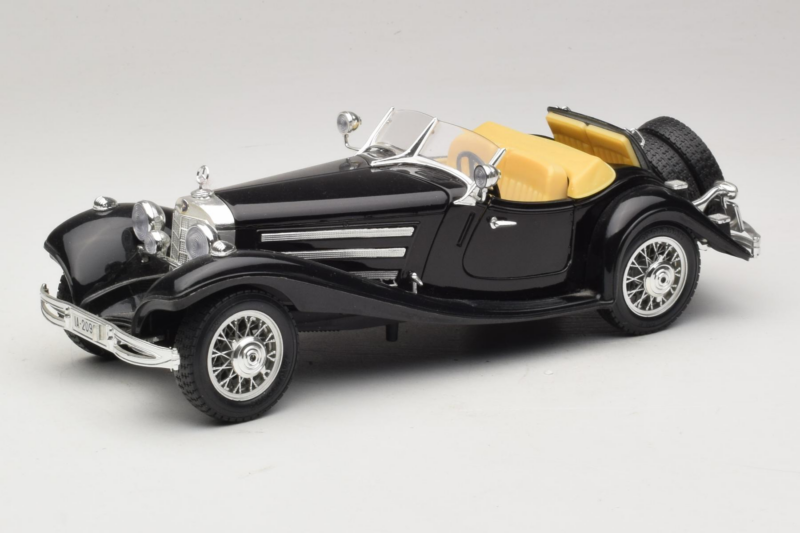 Mercedes 500K Roadster Schwarz Bburago 1:18 3020-P2 Metall