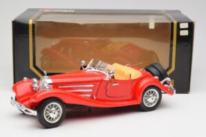 Mercedes 500K Roadster Rot Bburago 1:18 3020 Metall — Bild 8 von 8