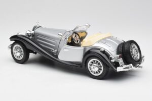 Mercedes 500K Roadster Silber Bburago 1:18 3020-M1 Metall — Bild 5 von 8