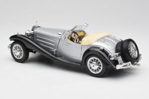 Mercedes 500K Roadster Silber Bburago 1:18 3020-M1 Metall — Bild 7 von 8