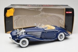 Mercedes 500K Special Roadster Blau Maisto 1:18 56059 Metall — Bild 8 von 8
