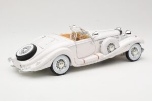 Mercedes 500K Special Roadster Weiß Premiere Edition Maisto 1:18 536055 Metall — Bild 3 von 8