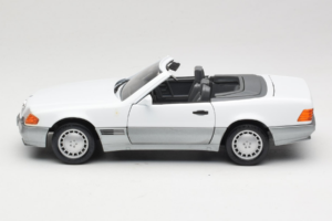 Mercedes 500 SL R129 Weiß Roadtough 1:18 92048 Metall — Bild 4 von 8