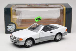 Mercedes 500 SL R129 Weiß Roadtough 1:18 92048 Metall — Bild 8 von 8