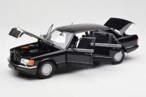 Mercedes 560 SEL W126 Schwarz Händler Edition Norev 1:18 B66040599 Metall — Bild 2 von 8