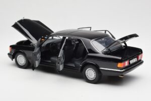 Mercedes 560 SEL W126 Schwarz Händler Edition Norev 1:18 B66040599 Metall — Bild 5 von 8