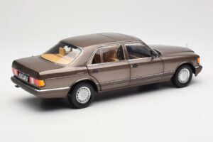 Mercedes 560 SEL W126 Impala Braun Händler Edition Norev 1:18 B66040646 Metall — Bild 3 von 8
