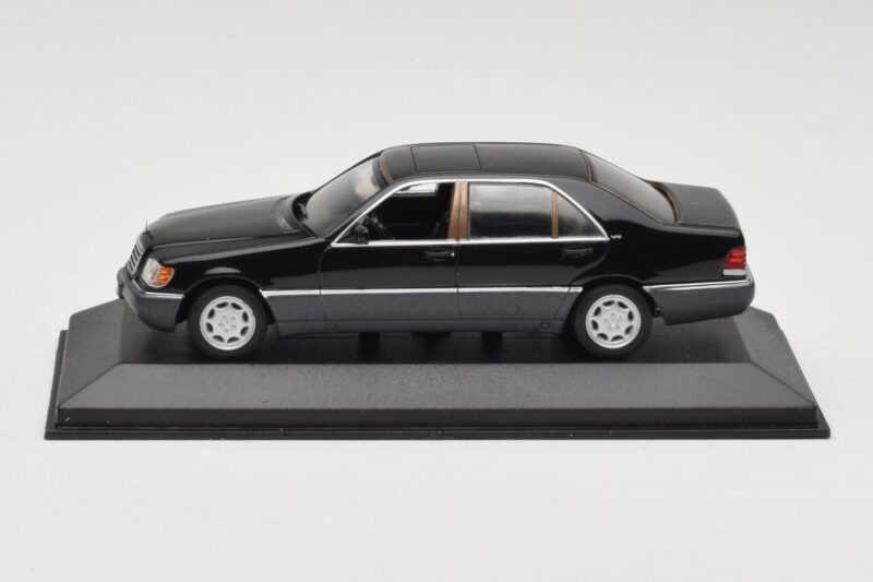 Mercedes 600 SEL W140 Black Metallic Minichamps 1:43 Mercedes 600 SEL W140 Black Metallic Minichamps 1:43 940035400 Metall