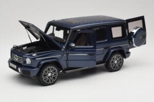 Mercedes AMG G 63 L W465 Dunkelblau Norev 1:18 B66960663 Metall — Bild 2 von 8