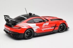Mercedes AMG GT Black Series C190 Safety Car F1 2023 Minichamps 1:18 155032091 Metall — Bild 2 von 6