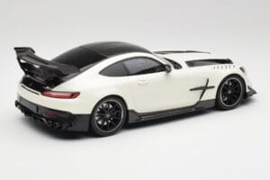 Mercedes AMG GT C190 Black Series Designo Diamond Weiß Metallic Minichamps 1:18 155032022 Metall — Bild 2 von 6