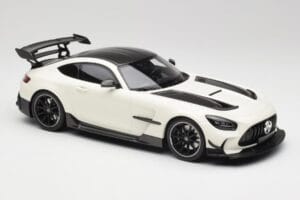 Mercedes AMG GT C190 Black Series Designo Diamond Weiß Metallic Minichamps 1:18 155032022 Metall — Bild 4 von 6