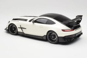 Mercedes AMG GT C190 Black Series Designo Diamond Weiß Metallic Minichamps 1:18 155032022 Metall — Bild 5 von 6