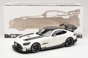 Mercedes AMG GT C190 Black Series Diamond White Metallic Minichamps 1:18 110032020 Metall — Bild 8 von 8