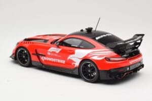 Mercedes AMG GT C190 Black Series Safety Car F1 2022 Minichamps 1:18 155032090 Metall — Bild 5 von 6