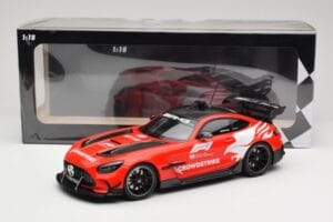 Mercedes AMG GT C190 Black Series Safety Car F1 2022 Minichamps 1:18 155032090 Metall — Bild 6 von 6