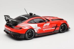 Mercedes AMG GT C190 Black Series Safety Car F1 2024 Minichamps 1:18 110032090 Metall — Bild 3 von 8