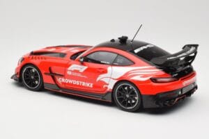 Mercedes AMG GT C190 Black Series Safety Car F1 2024 Minichamps 1:18 110032090 Metall — Bild 7 von 8