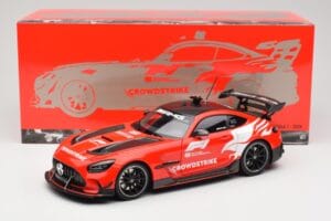 Mercedes AMG GT C190 Black Series Safety Car F1 2024 Minichamps 1:18 110032090 Metall — Bild 8 von 8