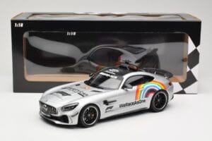 Mercedes AMG GT R C190 Safety Car F1 2020 Minichamps 1:18 155036092 Metall — Bild 6 von 6