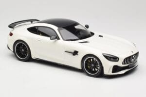 Mercedes AMG GT R C190 Weiß Metallic Minichamps 1:18 155036028 Metall — Bild 4 von 6