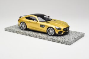 Mercedes Brabus AMG GT S C190 600 Desert Gold Minichamps 1:18 107032522 Metall — Bild 4 von 6