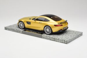 Mercedes Brabus AMG GT S C190 600 Desert Gold Minichamps 1:18 107032522 Metall — Bild 5 von 6