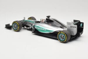 Mercedes AMG Petronas W06 Hybrid #44 L. Hamilton F1 World Champion 2015 Minichamps 1:18 186150044 Metall — Bild 5 von 6