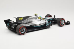 Mercedes AMG Petronas W08 V. Rossi Ride Swap Valencia December 2019 Minichamps 1:18 110191746 Metall — Bild 2 von 6