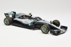 Mercedes AMG Petronas W09 #77 V. Bottas F1 2018 Minichamps 1:18 110180077 Metall — Bild 4 von 6