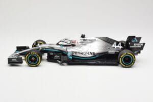 Mercedes AMG Petronas W10 #44 L. Hamilton Winner Chinese GP 2019 Minichamps 1:18 110190344 Metall — Bild 3 von 6