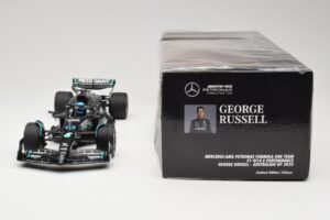 Mercedes AMG Petronas W14 E Performance #63 G. Russell Australian GP 2023 Minichamps 1:18 110230363 Metall — Bild 6 von 6