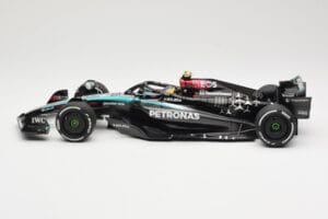 Mercedes AMG Petronas W15 E Performance #44 L. Hamilton 2024 Minichamps 1:18 110240144 Metall — Bild 5 von 6