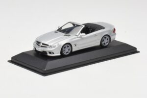 Mercedes AMG SL63 R230 Silber Minichamps 1:43 B66960018-R Metall — Bild 2 von 4