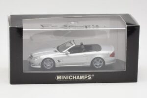 Mercedes AMG SL63 R230 Silber Minichamps 1:43 B66960018-R Metall — Bild 4 von 4