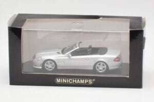 Mercedes AMG SL63 R230 Silber Wheels Type 2 Minichamps 1:43 SL63001 Metall — Bild 4 von 4